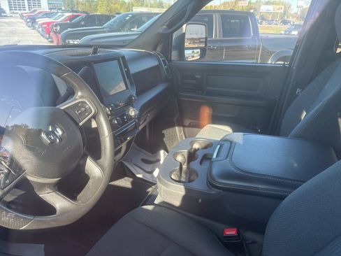 New 2024 RAM 3500 Tradesman AWD/4WD image 9