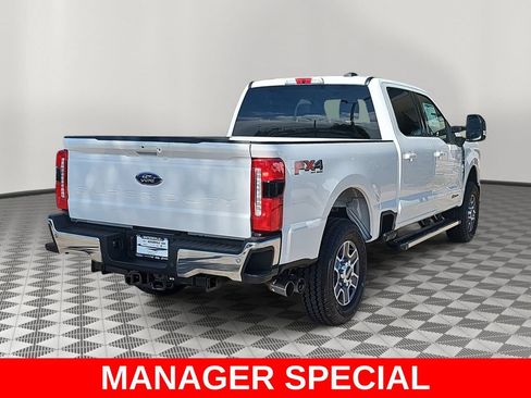 New 2026 Ford F250 Platinum AWD/4WD image 3