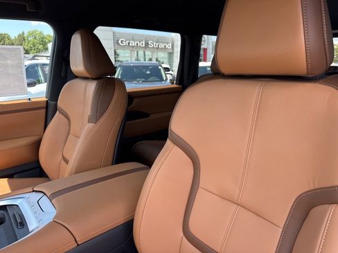 New 2026 Nissan Armada SL RWD image 11