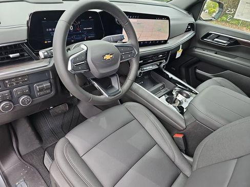 New 2026 Chevrolet Suburban LT w/ Comfort Package AWD/4WD image 11