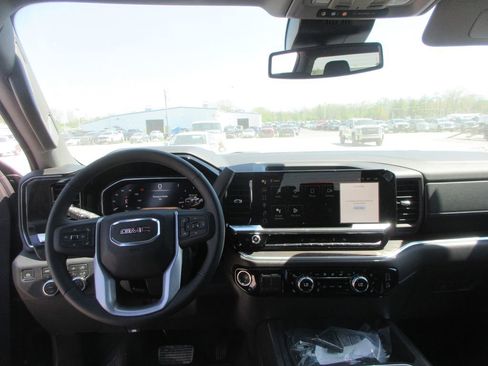 New 2026 GMC Sierra 2500 SLT w/ SLT Convenience Package AWD/4WD image 16