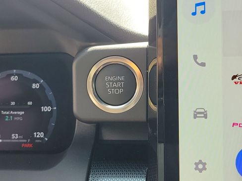 New 2026 Toyota 4Runner Limited AWD/4WD image 31