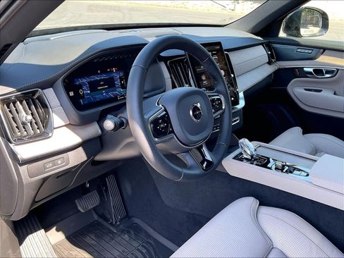 New 2026 Volvo XC90 T8 Ultra w/ Protection Package AWD/4WD image 8