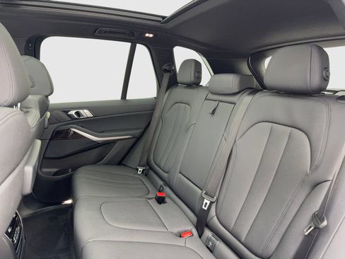 Used 2021 BMW X5 xDrive40i w/ Convenience Package AWD/4WD image 37