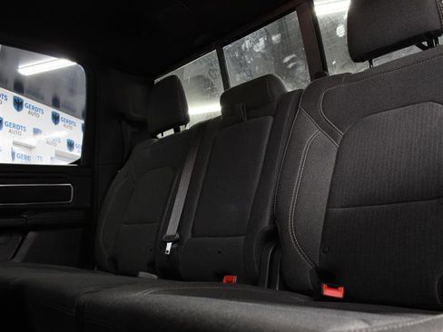Used 2019 RAM 1500 Big Horn AWD/4WD image 17