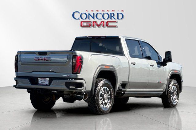 Used 2024 GMC Sierra 2500 AT4 w/ AT4 Premium Plus Package AWD/4WD image 4