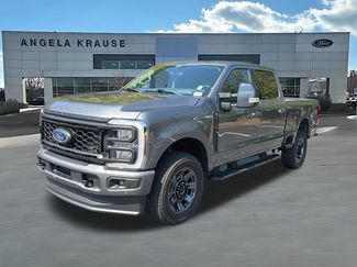 Used 2024 Ford F250 Lariat w/ Lariat Ultimate Package AWD/4WD video 3