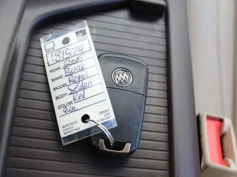 Used 2016 Buick Regal Premium image 13