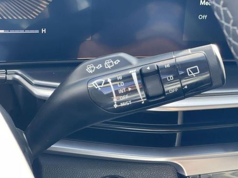 New 2026 Kia Sorento LX FWD image 32