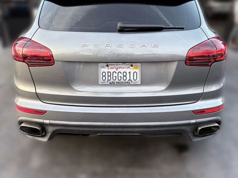 Used 2018 Porsche Cayenne image 4