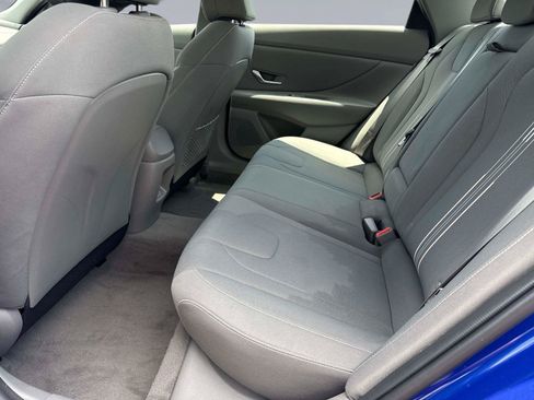 Used 2024 Hyundai Elantra SEL w/ Convenience Package FWD image 13
