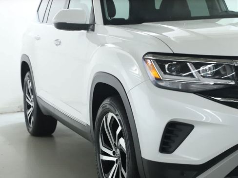 Used 2023 Volkswagen Atlas SEL AWD/4WD image 7
