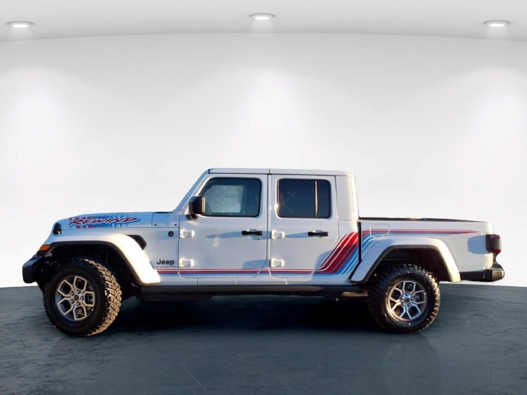 New 2026 Jeep Gladiator Mojave AWD/4WD image 4