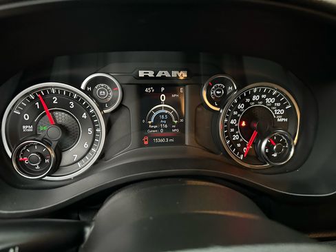 Used 2021 RAM 1500 Big Horn image 24