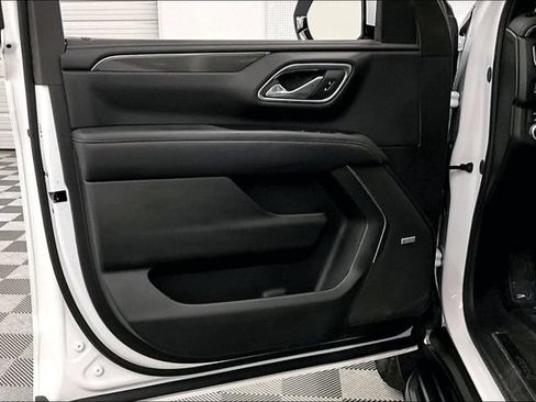 Used 2024 GMC Yukon XL AT4 AWD/4WD image 22