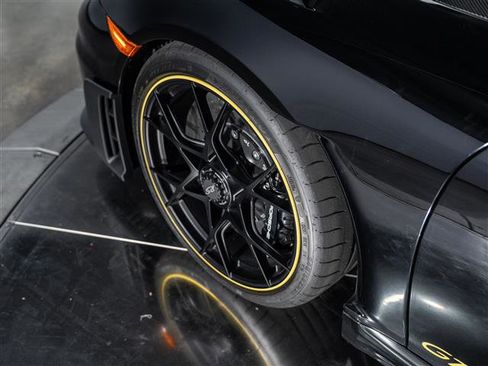 Used 2025 Porsche 718 Cayman GT4 RS RWD image 16