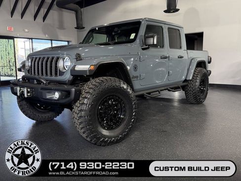 Used 2025 Jeep Gladiator Mojave AWD/4WD image 30