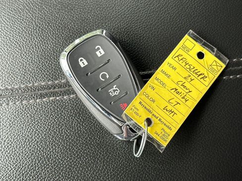 Used 2024 Chevrolet Malibu LT image 25