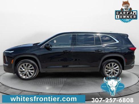 Used 2025 Buick Enclave Preferred AWD/4WD image 2