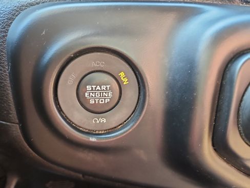 Used 2021 Jeep Gladiator Overland w/ Popular Equipment Package image 24