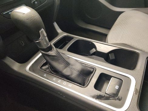 Used 2017 Ford Escape SE w/ Equipment Group 201A FWD image 26