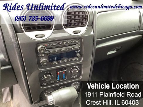 Used 2007 GMC Envoy SLE image 16