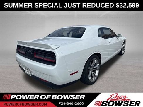 Used 2022 Dodge Challenger R/T RWD image 3