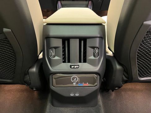 Used 2026 BMW X3 xDrive30 w/ Convenience Package image 9