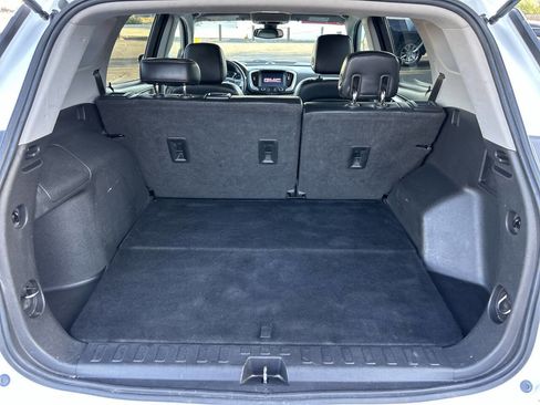 Used 2020 GMC Terrain SLT image 18