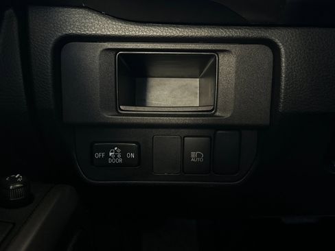 Used 2019 Toyota Tacoma SR5 image 25