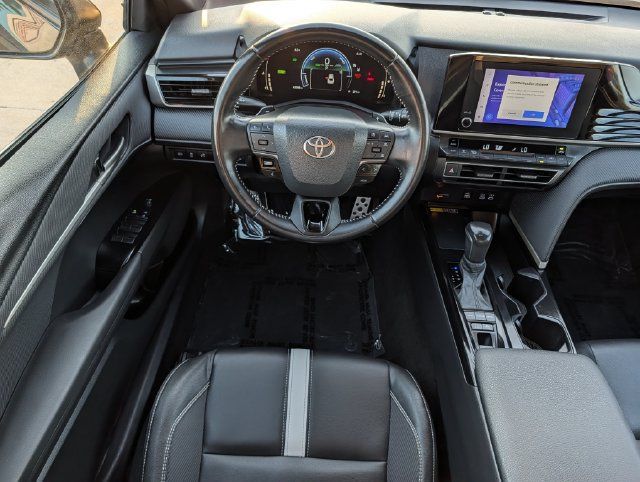 Used 2025 Toyota Camry SE FWD image 12