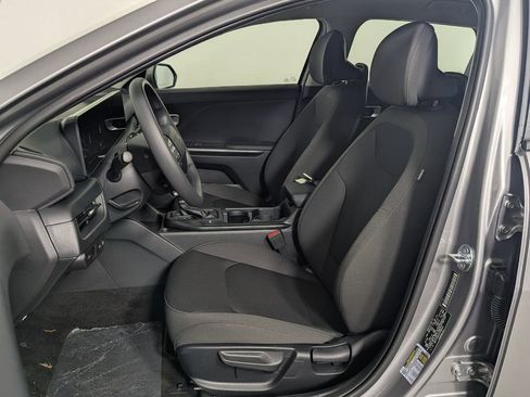 New 2026 Kia K4 LXS image 12