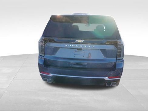 New 2026 Chevrolet Suburban High Country AWD/4WD image 4