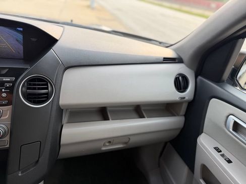 Used 2015 Honda Pilot LX image 31