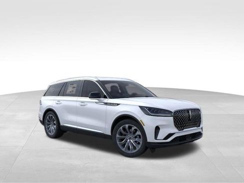New 2026 Lincoln Aviator AWD image 8