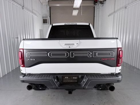 Used 2018 Ford F150 Raptor w/ Equipment Group 802A Luxury AWD/4WD image 6