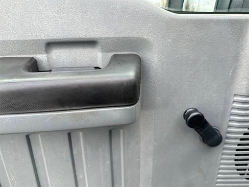 Used 2015 Ford F250 XL image 19