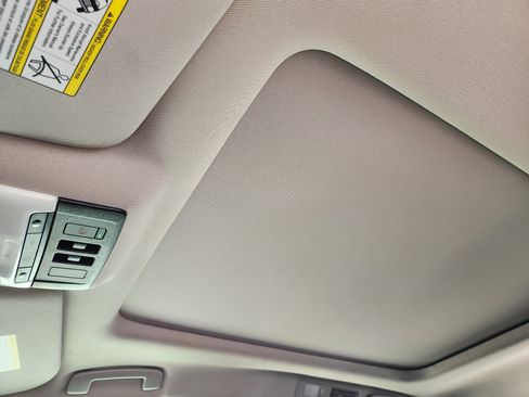 Used 2023 Nissan Pathfinder SL w/ SL Premium Package image 27