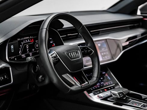 Used 2024 Audi RS 7 Performance w/ Executive Package image 40