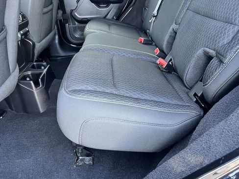 Used 2021 Jeep Wrangler Unlimited Sport image 27