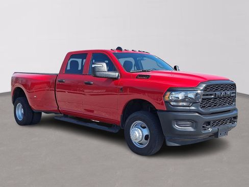 Used 2024 RAM 3500 Tradesman image 3