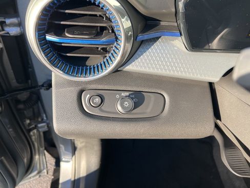 New 2026 Chevrolet Trax LT w/ Driver Confidence Package image 6