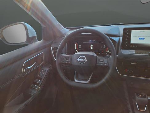 New 2026 Nissan Rogue Platinum w/ Platinum Premium Package image 13