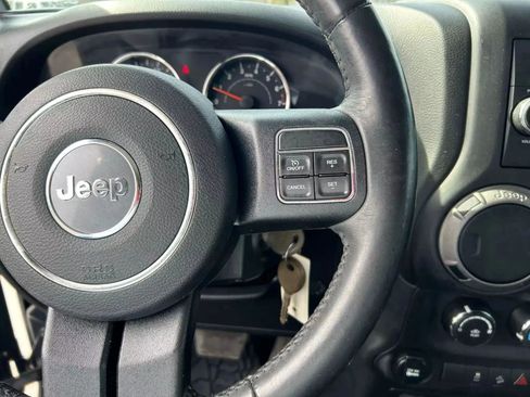 Used 2017 Jeep Wrangler Unlimited Sport w/ Connectivity Group image 15