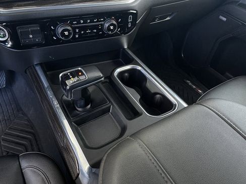 Used 2023 Chevrolet Silverado 1500 LT Trail Boss w/ LT Trail Boss Premium Package AWD/4WD image 18