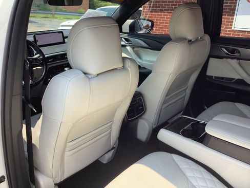 Used 2022 MAZDA CX-9 Signature image 13