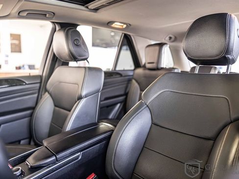 Used 2015 Mercedes-Benz ML 350 SUV image 18