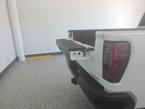 Used 2026 GMC Sierra 2500 AT4X AWD/4WD image 25