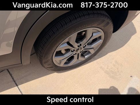 Certified 2026 Kia Seltos LX AWD/4WD image 9