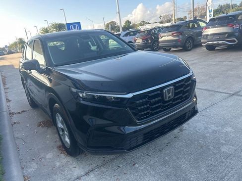 Used 2023 Honda CR-V LX image 3